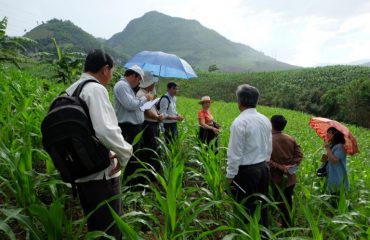 Laos Government Officers visited Son La under CRED project
