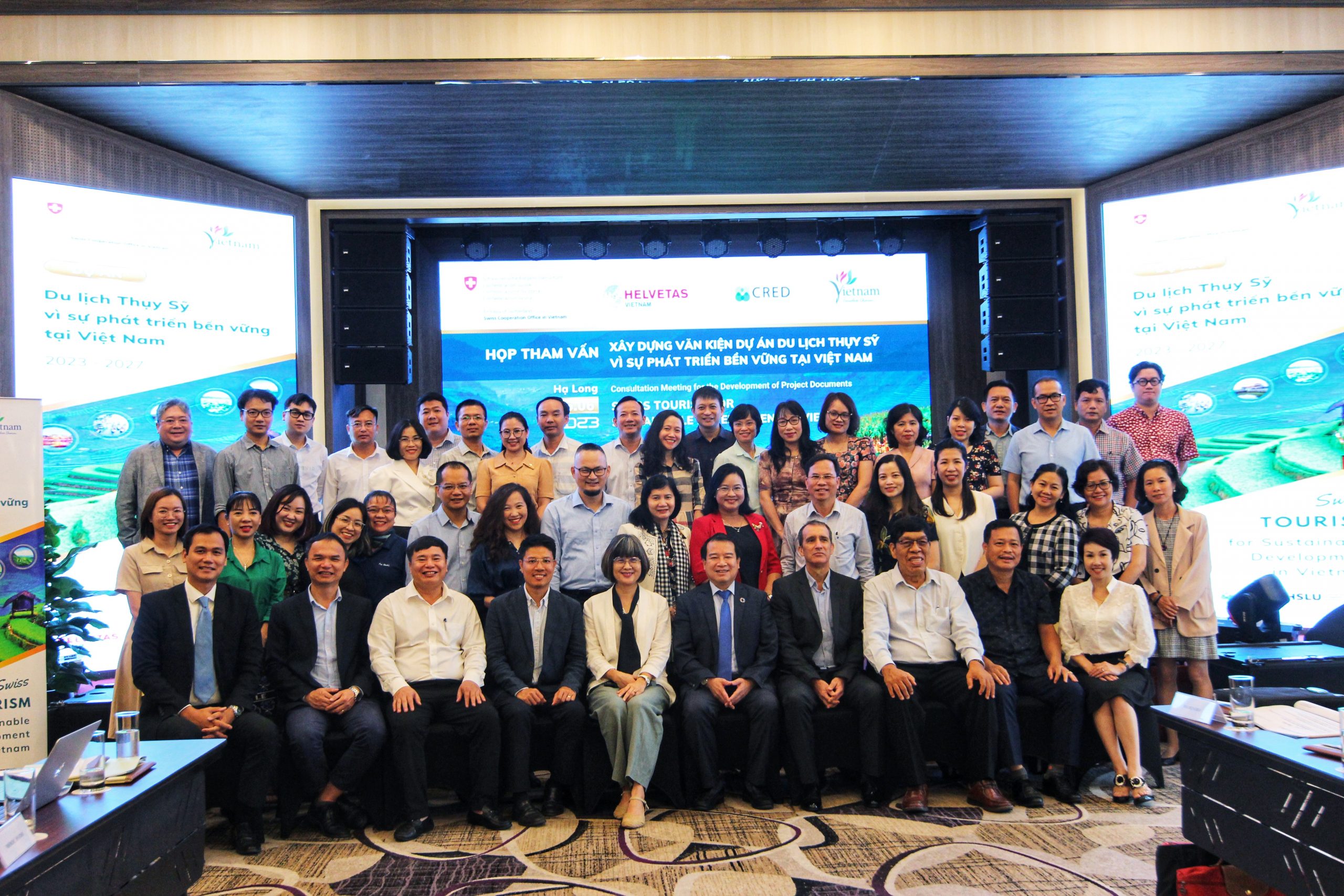 Cuộc họp tham vấn xây dựng văn kiện dự án du lịch Thuỵ Sĩ vì sự phát triển bền vững tại Việt Nam